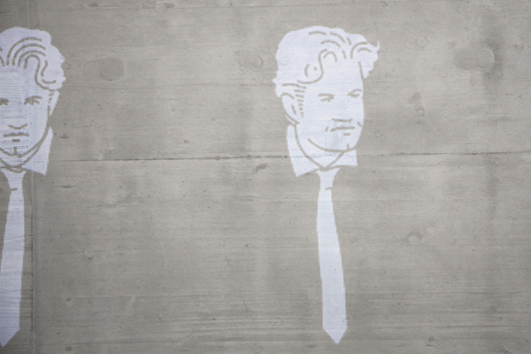 Aus dem Schatten, Men